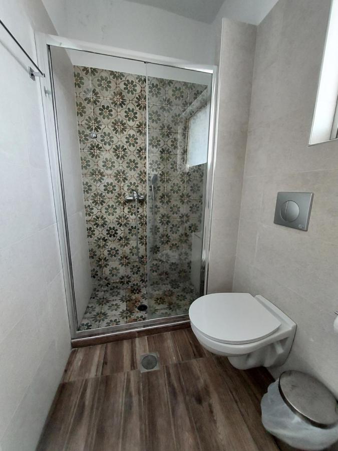 Aqua Apartments Loutra Elenis Extérieur photo