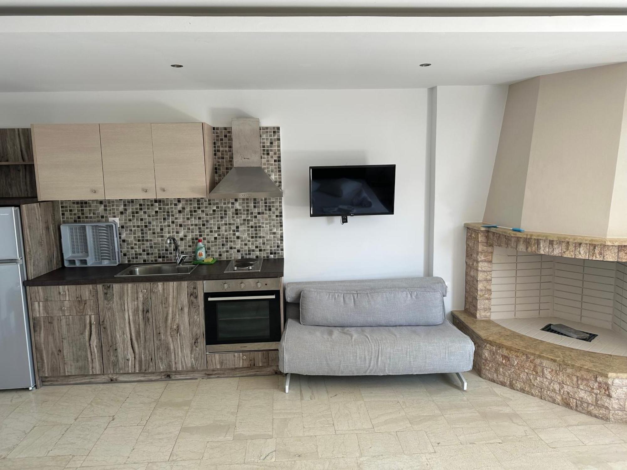 Aqua Apartments Loutra Elenis Extérieur photo